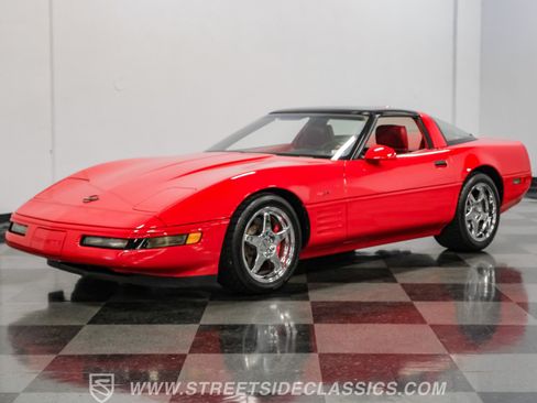 Used 1991 Chevrolet Corvette ZR-1 RWD image 6