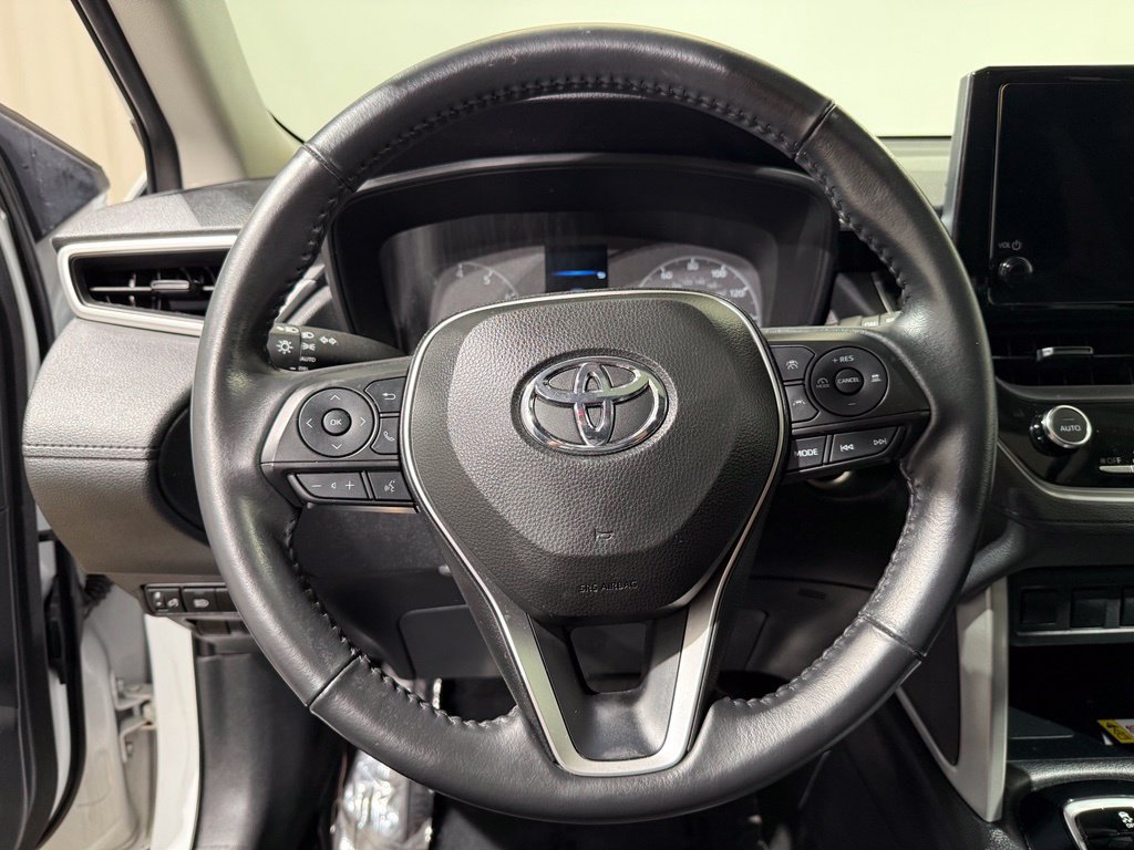 Certified 2023 Toyota Corolla Cross LE w/ Moonroof Package AWD/4WD image 24