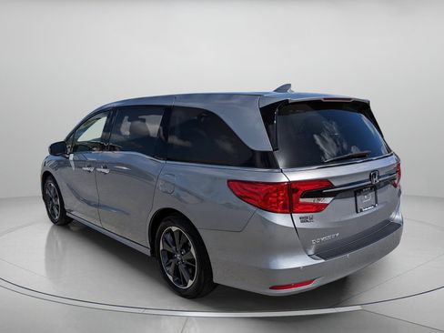 Used 2023 Honda Odyssey Elite image 6