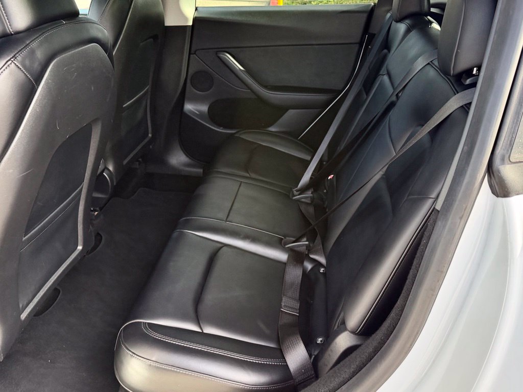 Used 2024 Tesla Model Y Long Range RWD image 21