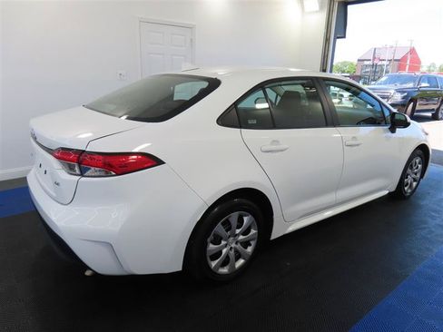Used 2026 Toyota Corolla LE FWD image 16