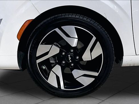 Used 2024 Kia Soul GT-Line w/ Option Group 020 FWD image 10