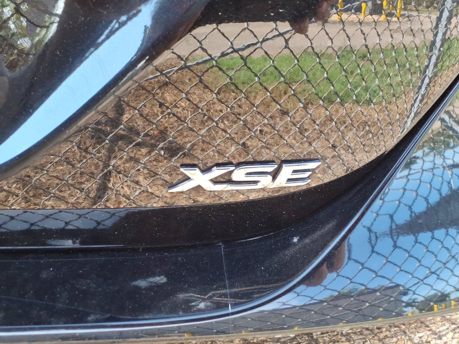 Used 2021 Toyota Camry XSE FWD image 4
