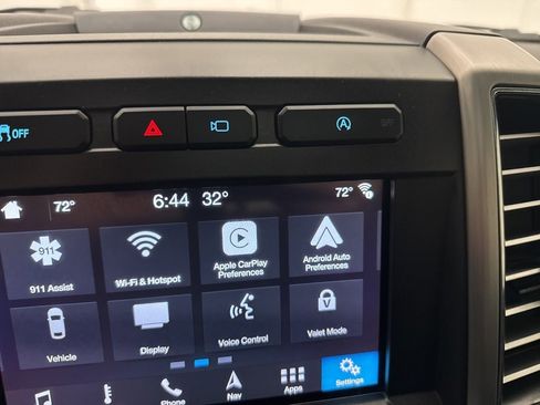 Used 2018 Ford F150 Platinum w/ Equipment Group 701A Luxury image 34