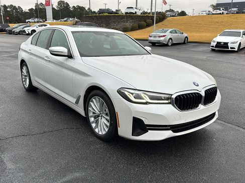 Used 2022 BMW 530i w/ Executive Package image 6