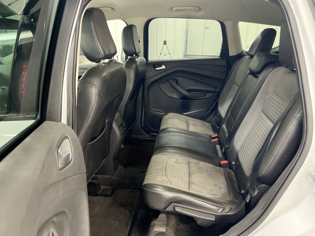 Used 2019 Ford Escape SE FWD image 22