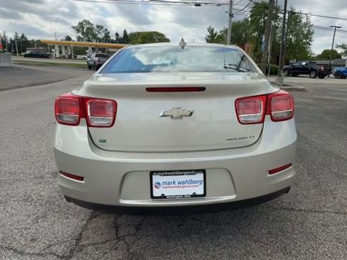 Used 2015 Chevrolet Malibu LT FWD image 7