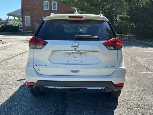 Certified 2017 Nissan Rogue SL w/ SL Premium Package AWD/4WD image 6