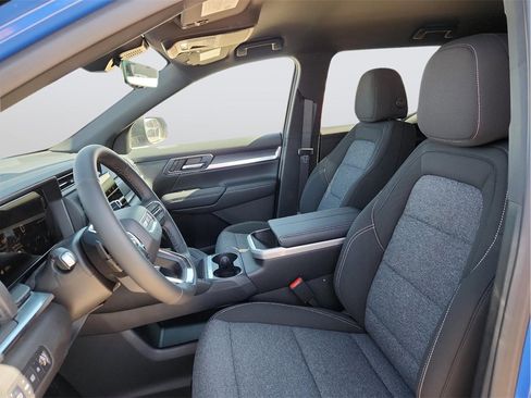 New 2025 GMC Terrain Elevation image 12