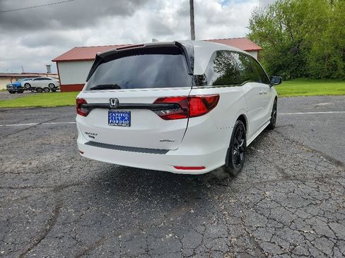Used 2023 Honda Odyssey Sport image 5