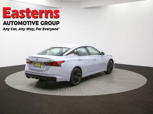 Used 2023 Nissan Altima 2.5 SR w/ SR Premium Package image 40