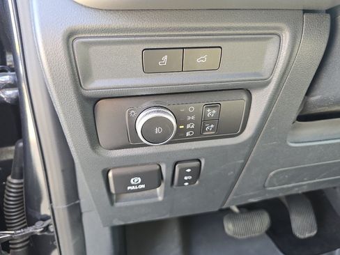 Used 2022 Ford Expedition XLT AWD/4WD image 24
