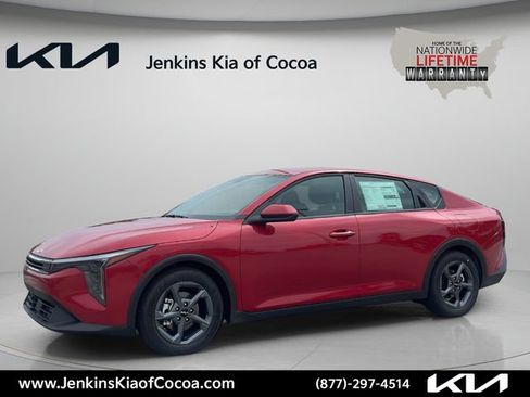 New 2026 Kia K4 FWD image 9