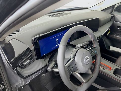 New 2026 Nissan Kicks SR image 7