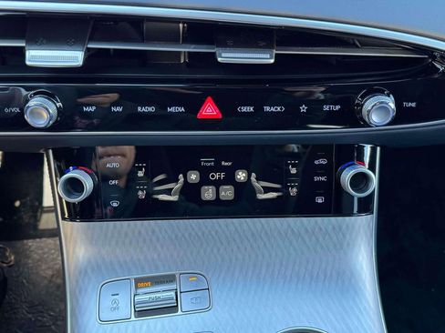 New 2026 Genesis GV70 2.5T Sport Prestige AWD/4WD image 27