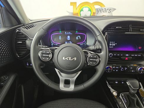 Used 2025 Kia Soul EX image 14