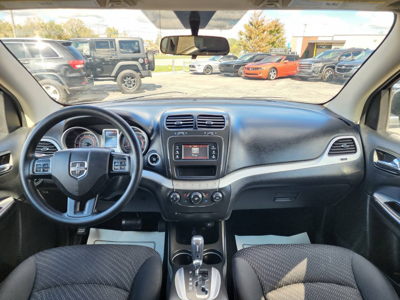 Used 2017 Dodge Journey SE w/ Flexible Seating Group FWD image 14