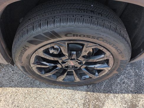 Used 2026 GMC Terrain Elevation w/ Elevation Premium Package FWD image 10
