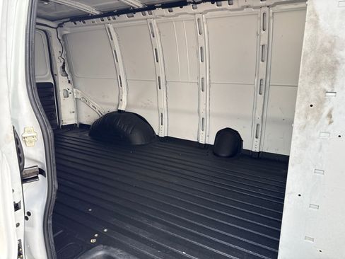 Used 2022 Chevrolet Express 2500 Extended w/ Driver Convenience Package image 24