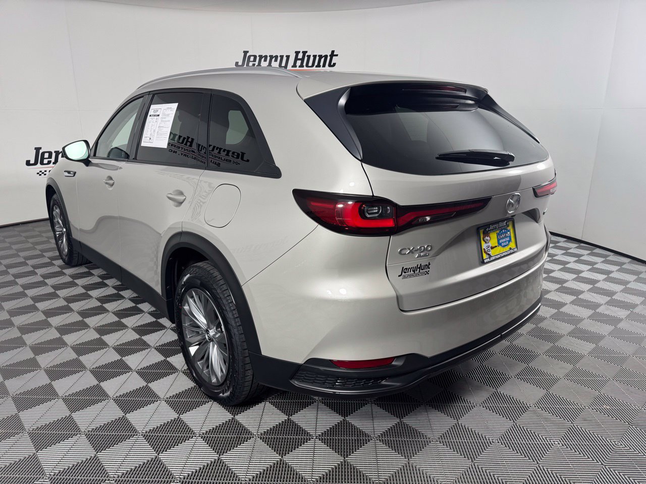 Used 2024 MAZDA CX-90 Plug-In Hybrid w/ Preferred AWD/4WD image 7