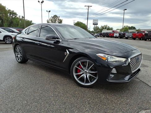 Used 2019 Genesis G70 3.3T Advanced w/ Prestige Package RWD image 2