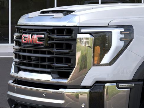 New 2026 GMC Sierra 2500 Pro image 13