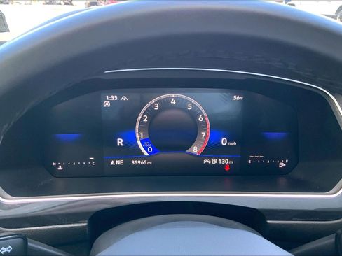 Used 2024 Volkswagen Tiguan SE R-Line image 24