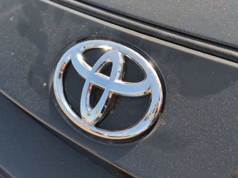 Used 2024 Toyota Corolla SE w/ SE Premium Package image 35