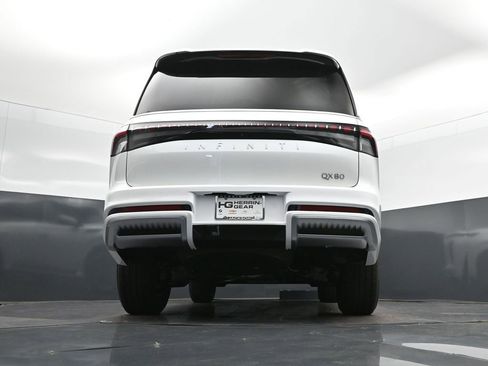 New 2026 INFINITI QX80 Pure RWD image 44