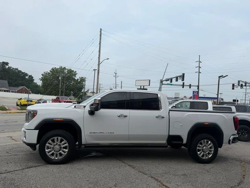 Used 2021 GMC Sierra 3500 Denali w/ Denali Ultimate Package AWD/4WD image 7