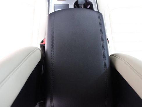 Used 2024 Ford Edge SEL w/ Cargo Accessory Package AWD/4WD image 31