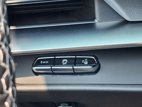 New 2026 Chevrolet Corvette 2LT image 29