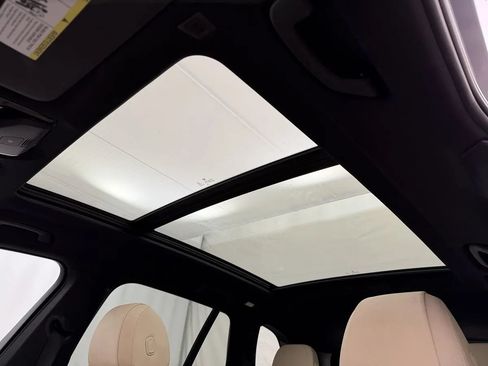 Used 2022 BMW X5 xDrive40i AWD/4WD image 7
