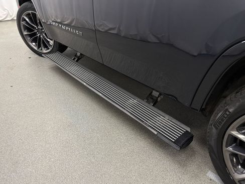 Certified 2025 Jeep Grand Wagoneer Series III w/ Rear Seat Video Group 1 AWD/4WD image 48