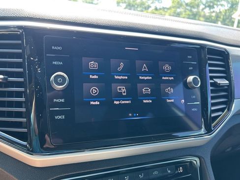 Used 2021 Volkswagen Atlas Cross Sport SEL R-Line FWD image 36