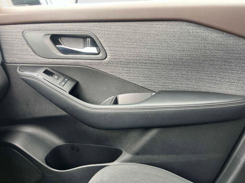 Certified 2023 Nissan Rogue SV image 23