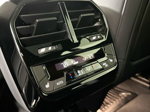 Certified 2023 BMW iX xDrive50 w/ Ultimate Package 2 image 26