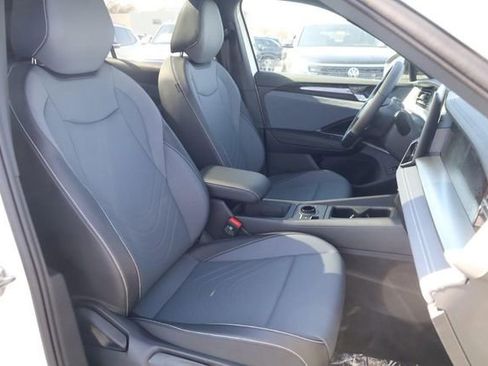 New 2026 Volkswagen Tiguan SE R-Line image 20