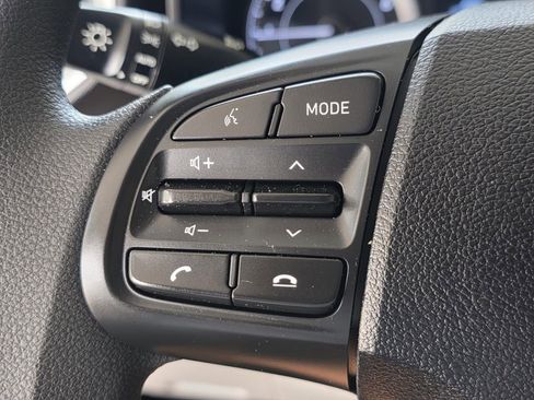 Used 2020 Hyundai Venue SEL FWD image 21