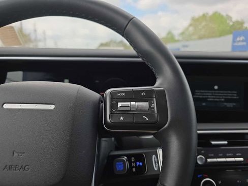 Certified 2026 Hyundai Palisade SEL FWD image 21
