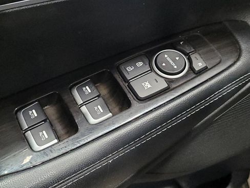 Used 2020 Kia Sorento LX AWD/4WD image 27