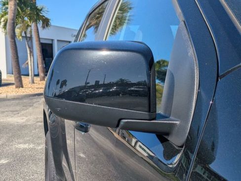 Used 2019 Chevrolet Colorado W/T w/ WT Convenience Package image 14