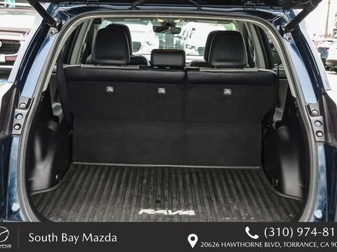 Used 2017 Toyota RAV4 Platinum w/ All Weather Liner Package FWD image 26