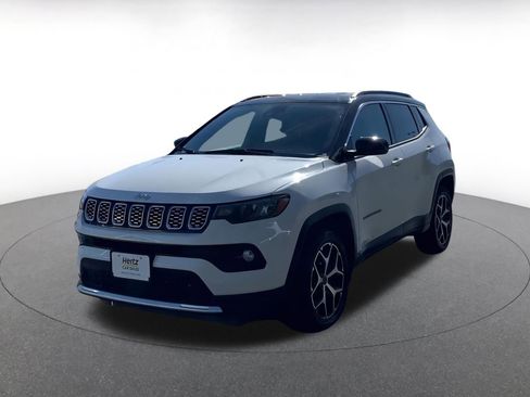 Used 2025 Jeep Compass Limited image 7