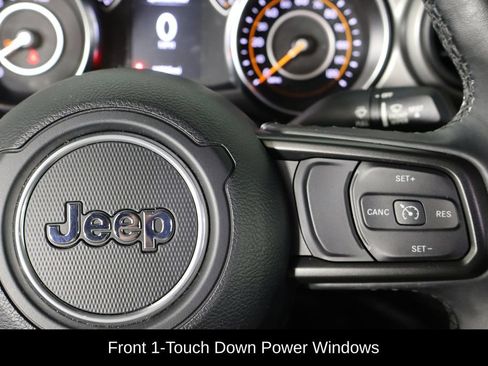 Used 2022 Jeep Gladiator Mojave AWD/4WD image 10