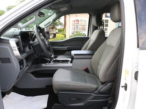 Used 2025 Ford F250 XLT w/ FX4 Off-Road Package AWD/4WD image 13