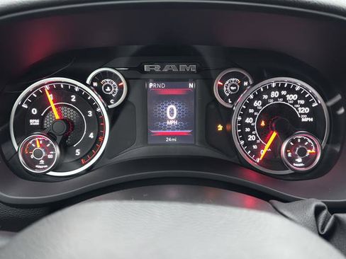 New 2026 RAM 2500 Big Horn AWD/4WD image 26