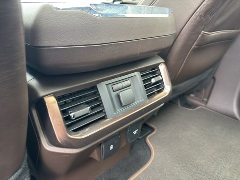 Used 2025 Ford F150 King Ranch AWD/4WD image 10