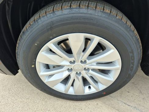 New 2026 Mitsubishi Outlander ES image 26