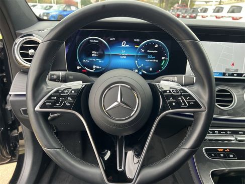 Used 2023 Mercedes-Benz E 350 Sedan image 9